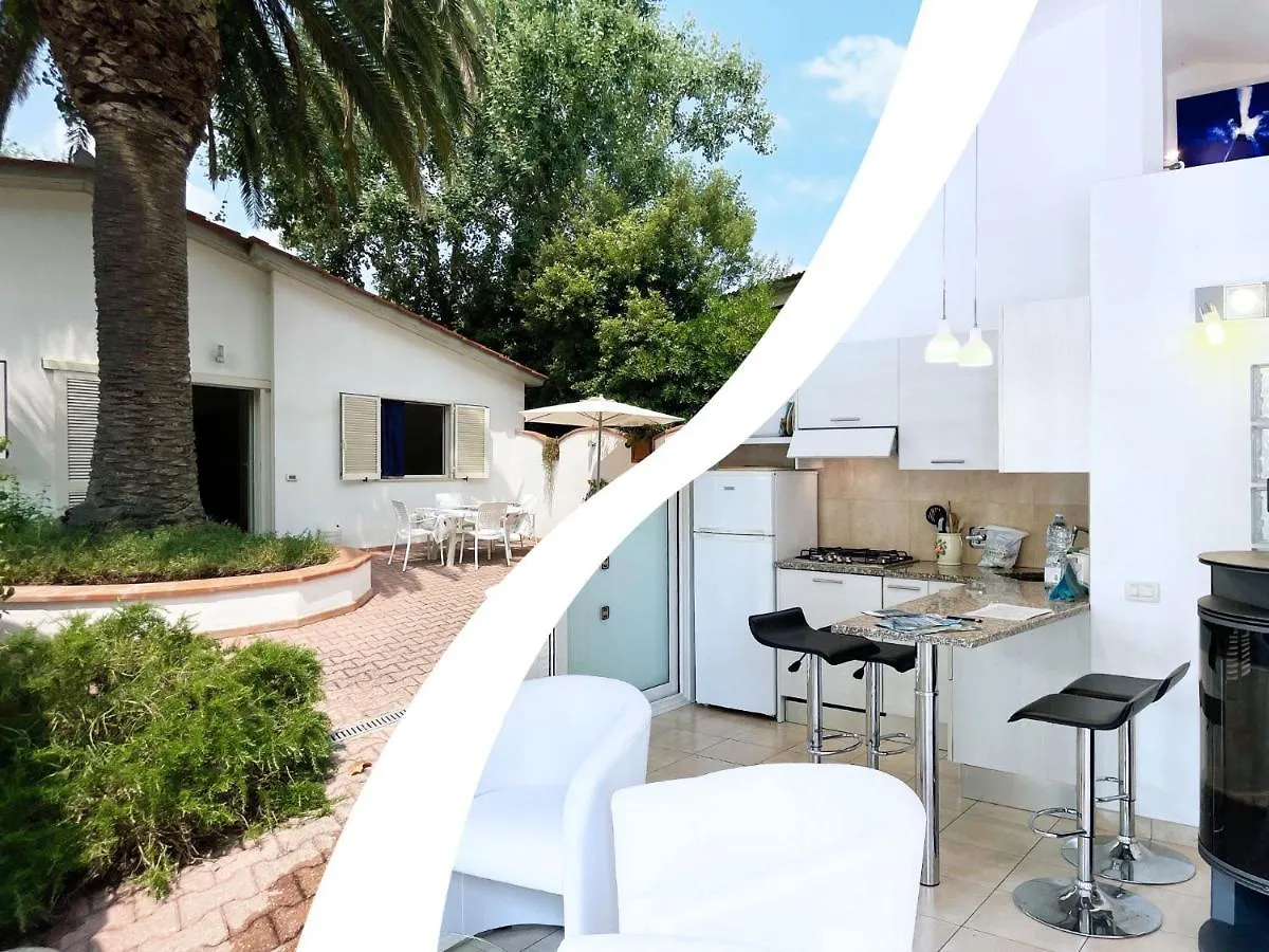 Holiday home Villa Aeneas - Lacona Italy